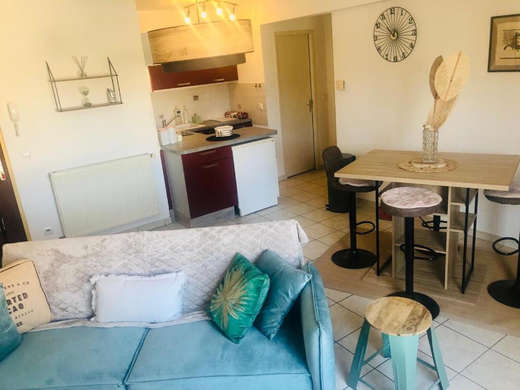 Apartamento Le Camelia Tallard Exterior foto
